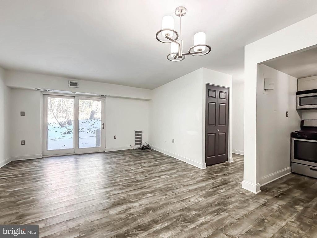 11408 Cherry Hill Road - Photo 8