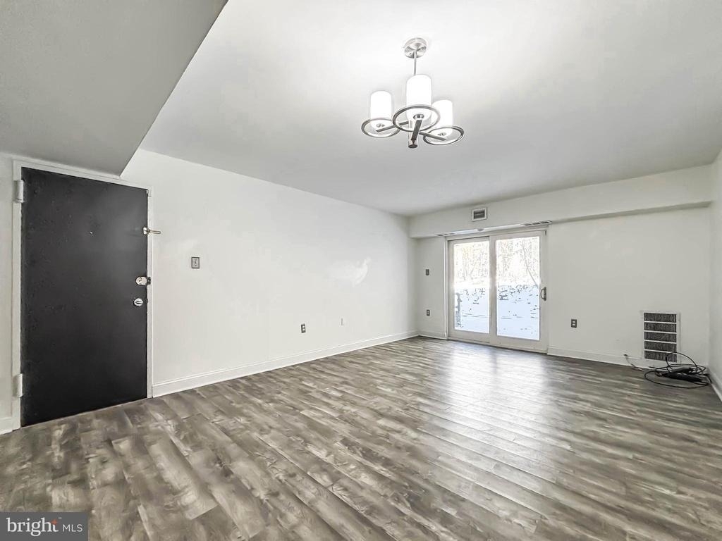 11408 Cherry Hill Road - Photo 11