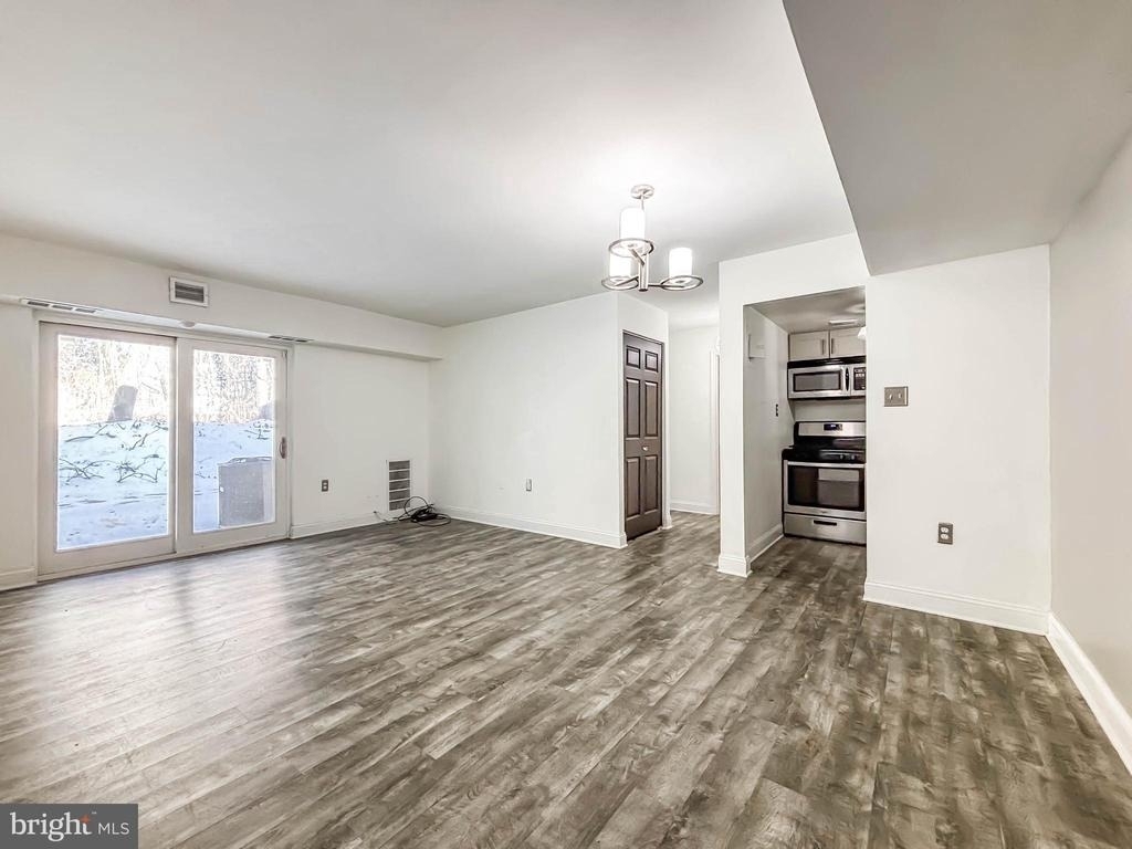 11408 Cherry Hill Road - Photo 7