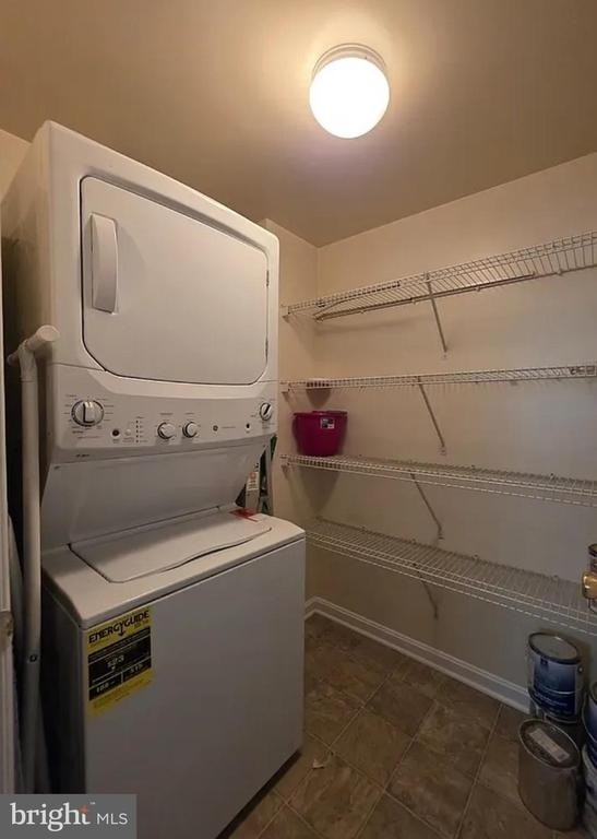 2128 Fleet Street - Photo 10