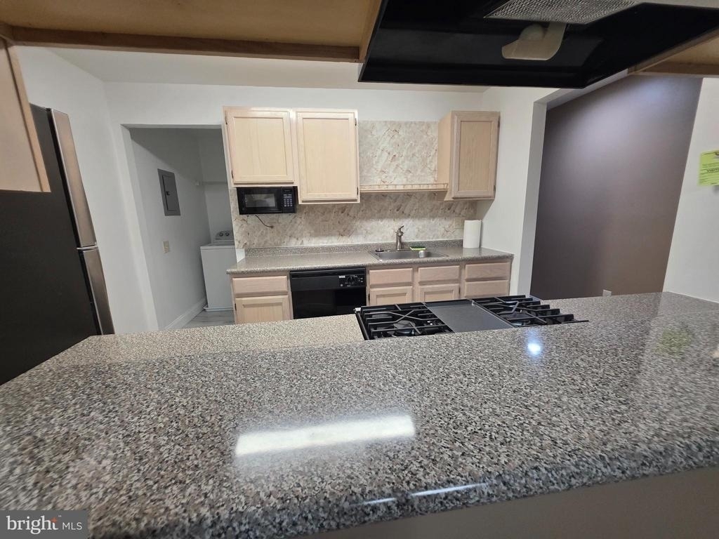 2809 Waters Edge Drive - Photo 15