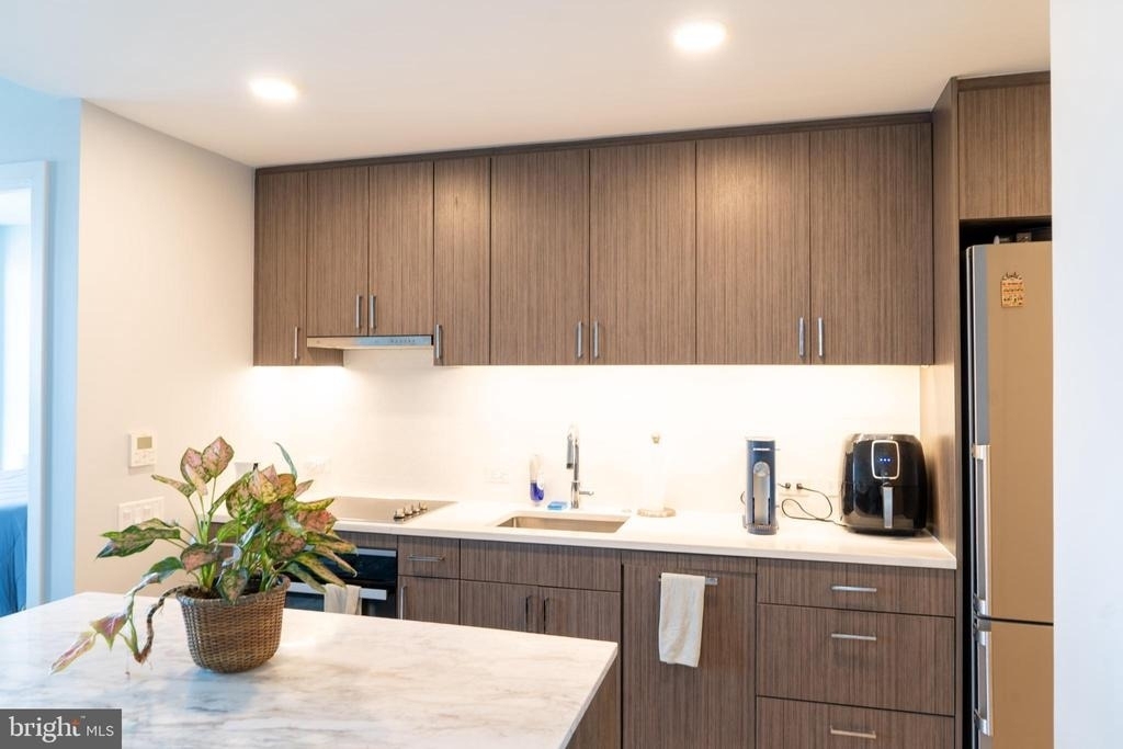1211 Van Street Se - Photo 1