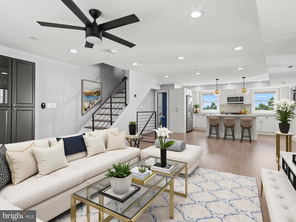 1267 Penn Street Ne - Photo 1