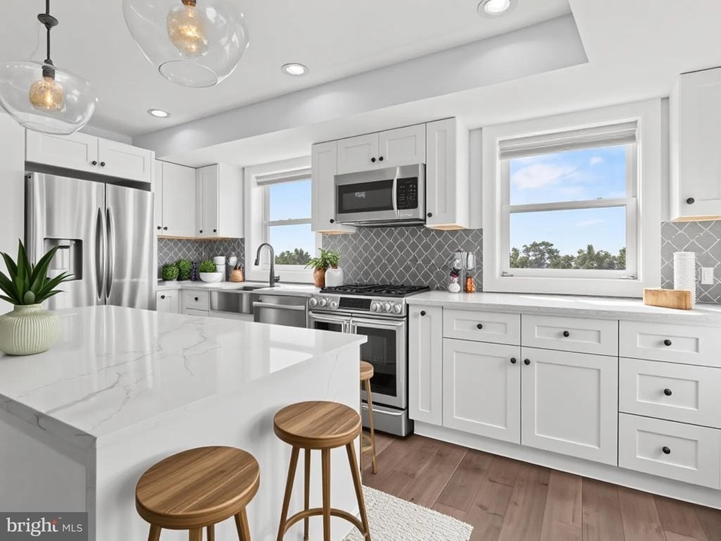 1267 Penn Street Ne - Photo 4