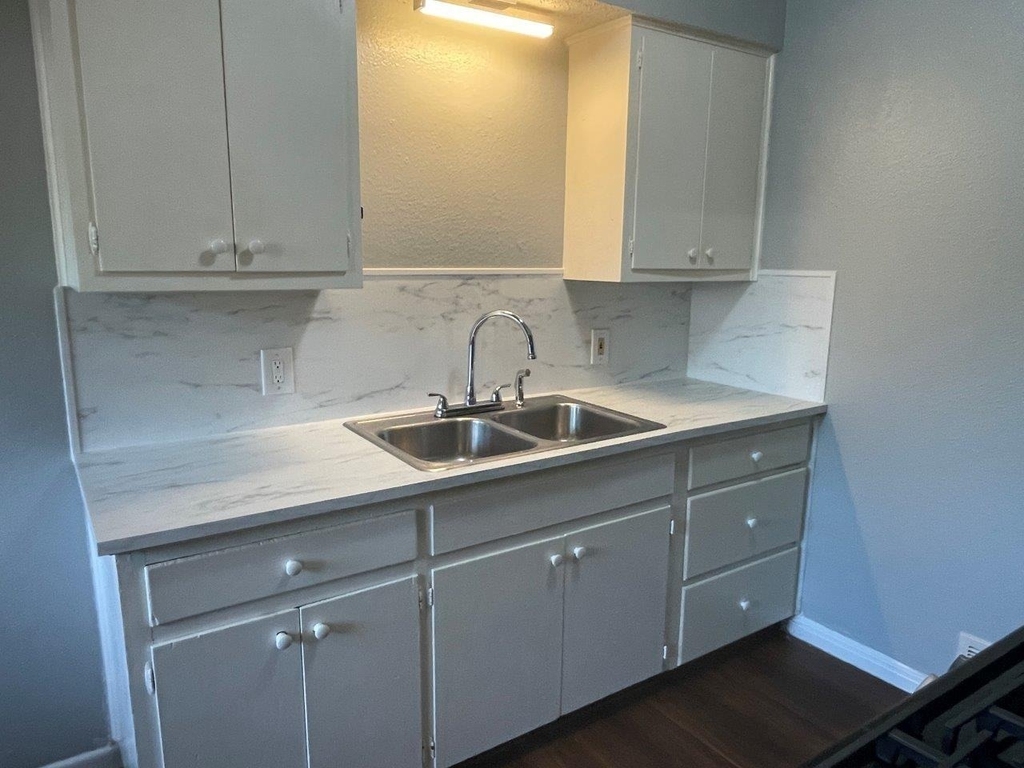 309 E Grady Dr - Photo 9