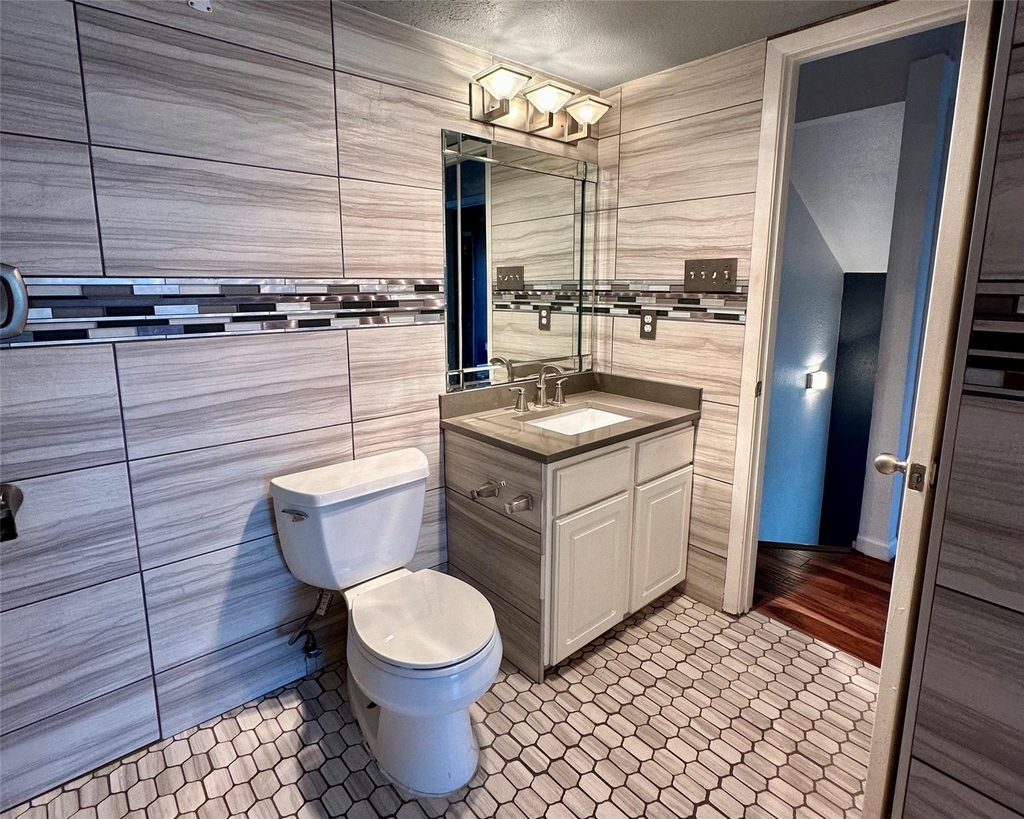 2018 W Rundberg Ln - Photo 14