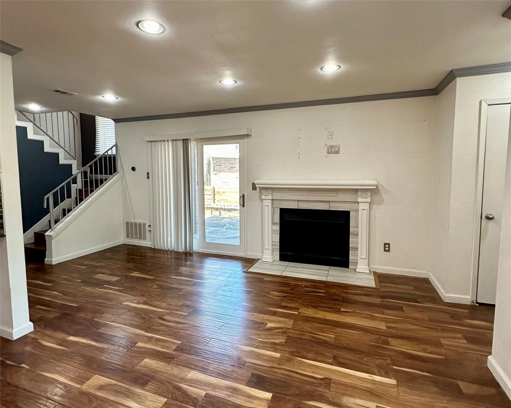 2018 W Rundberg Ln - Photo 6