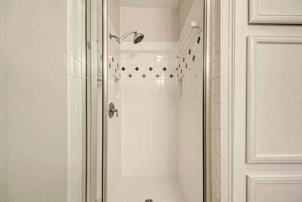 2901 San Jacinto Blvd - Photo 9