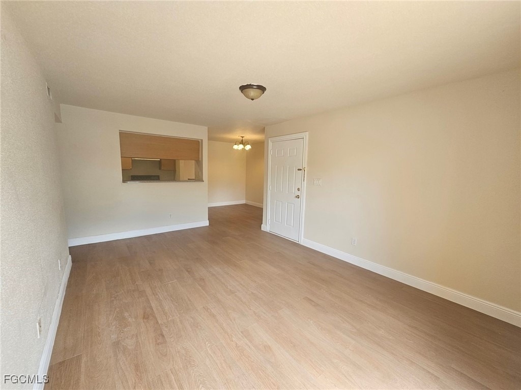 2905 Winkler Avenue - Photo 5