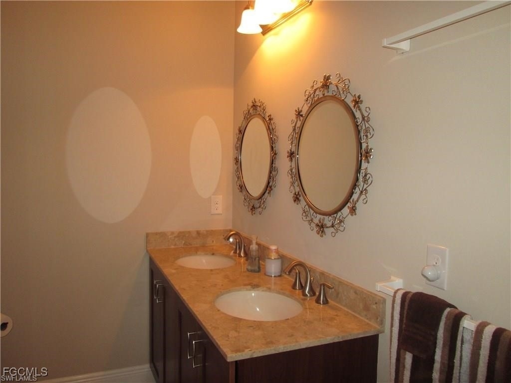 10702 Cetrella Drive - Photo 8