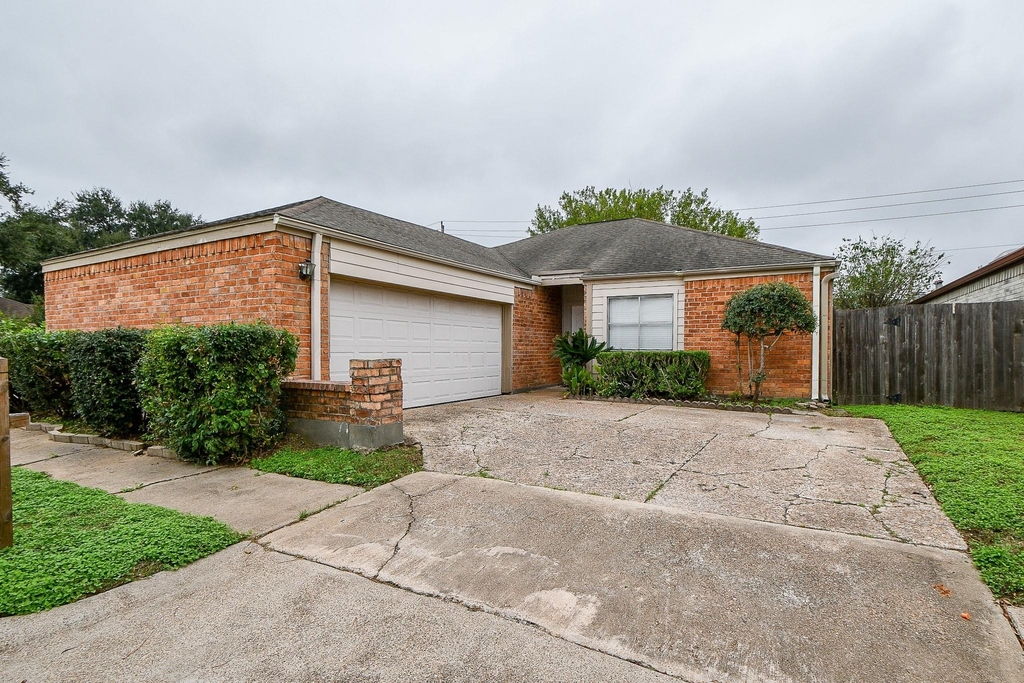 11411 Pepperdine Lane - Photo 0