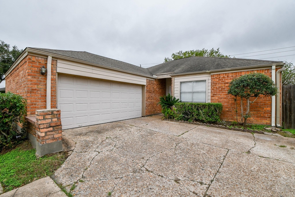 11411 Pepperdine Lane - Photo 2