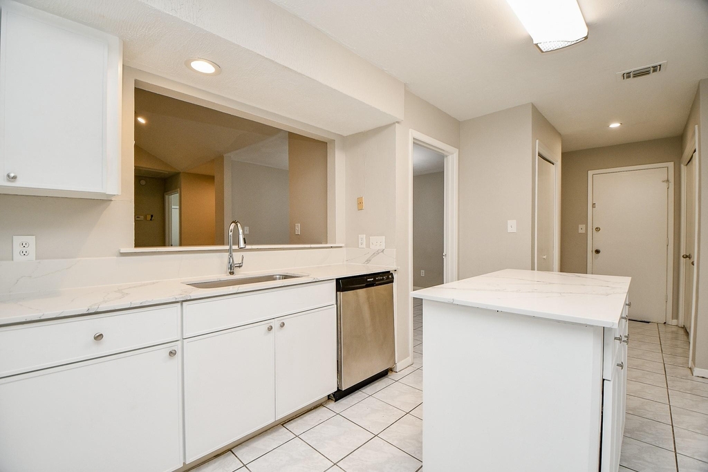 11411 Pepperdine Lane - Photo 16