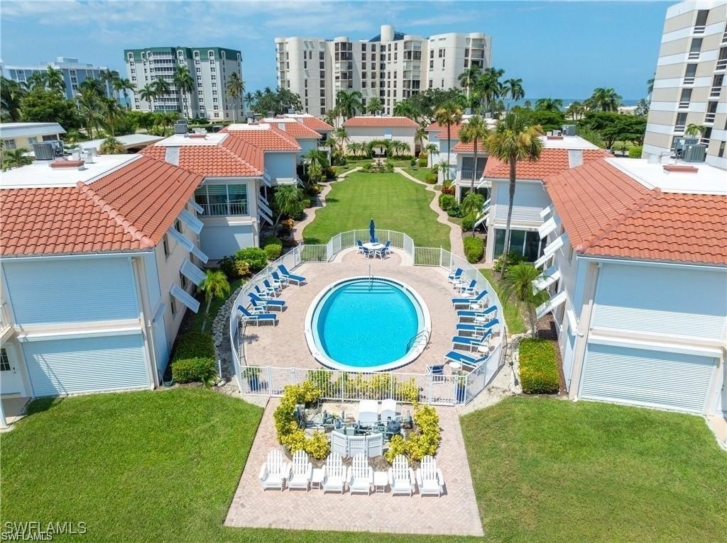 3070 Gulf Shore Boulevard N - Photo 5