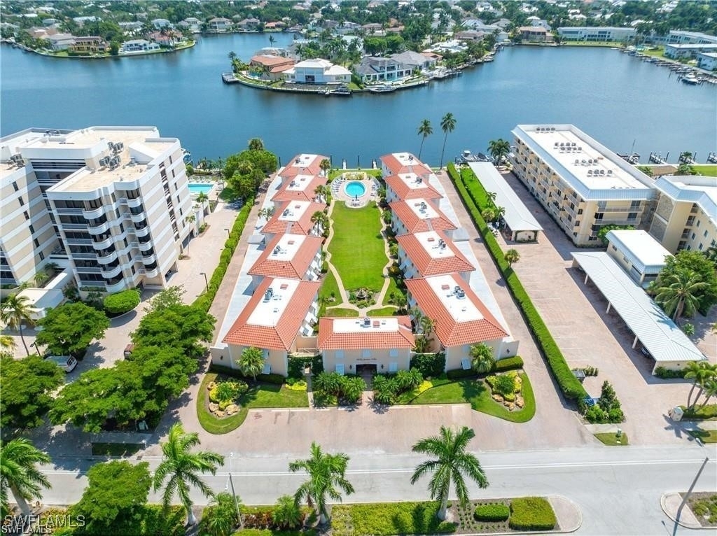 3070 Gulf Shore Boulevard N - Photo 35