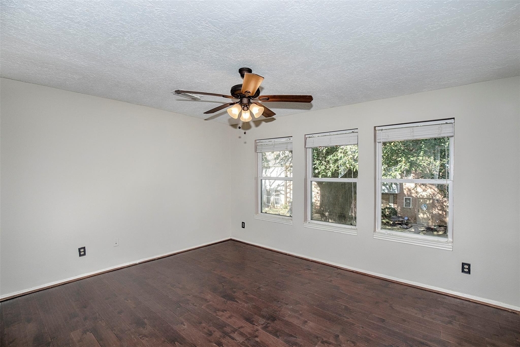431 Sunset Drive - Photo 15