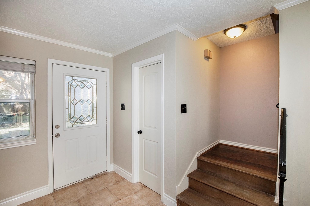 431 Sunset Drive - Photo 8