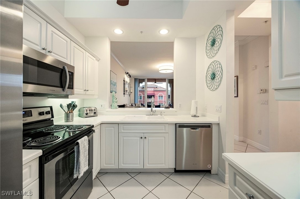 410 Bayfront Place - Photo 2