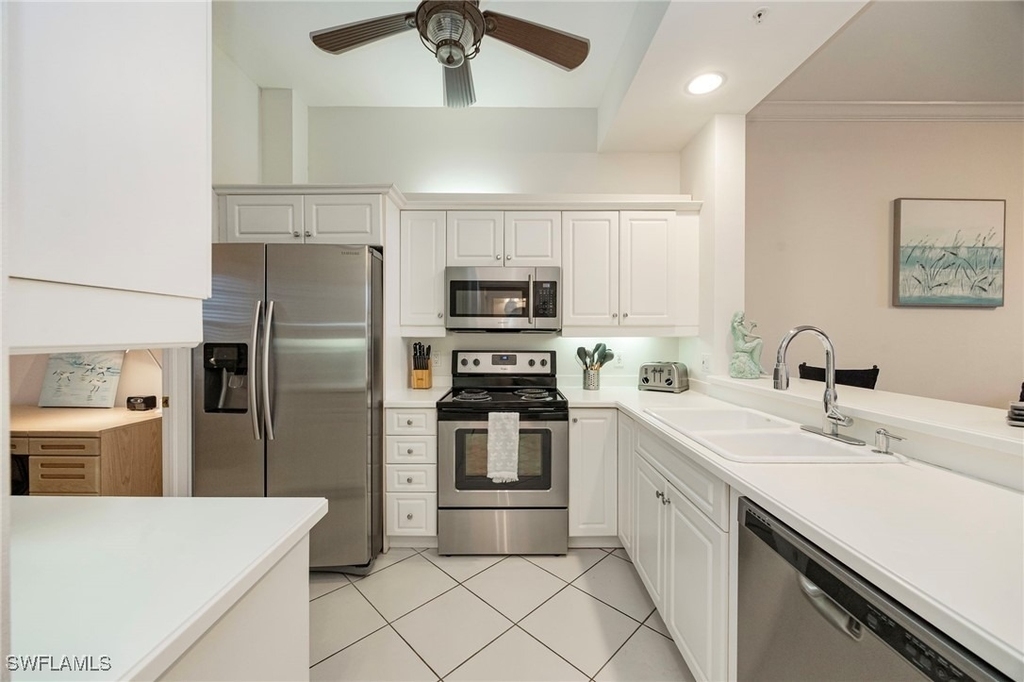 410 Bayfront Place - Photo 3