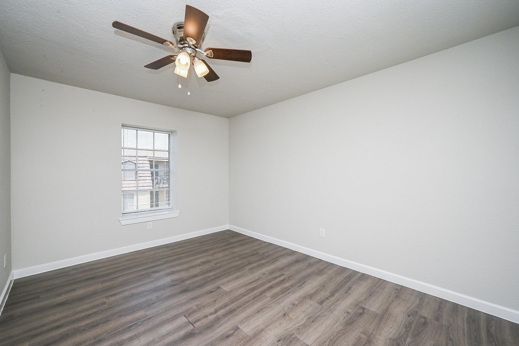 1518 East Avenue - Photo 26