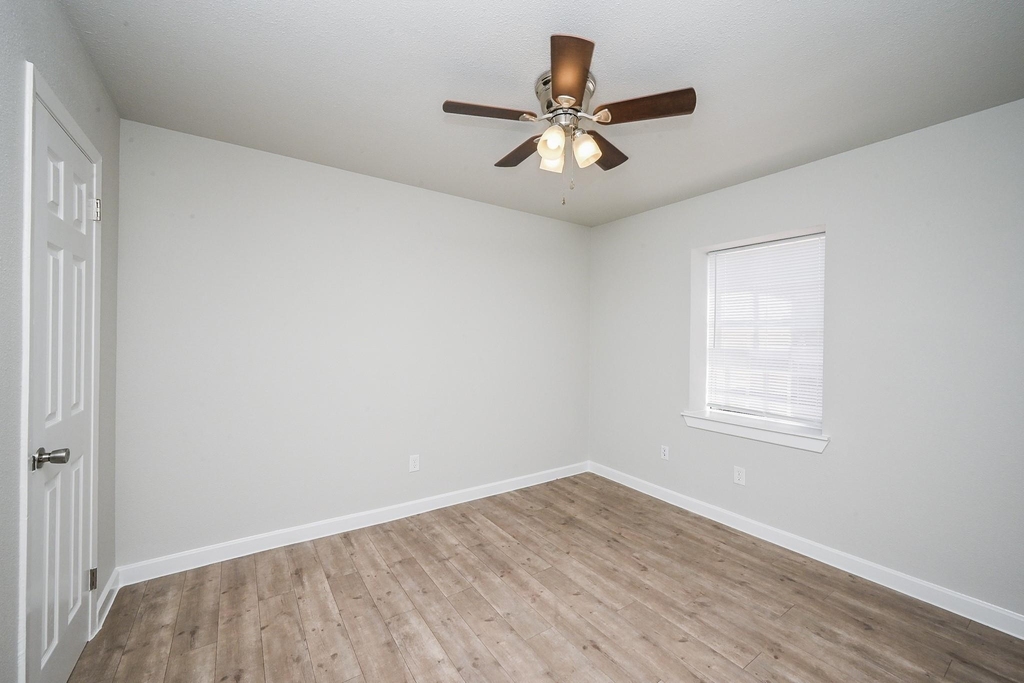 1518 East Avenue - Photo 16