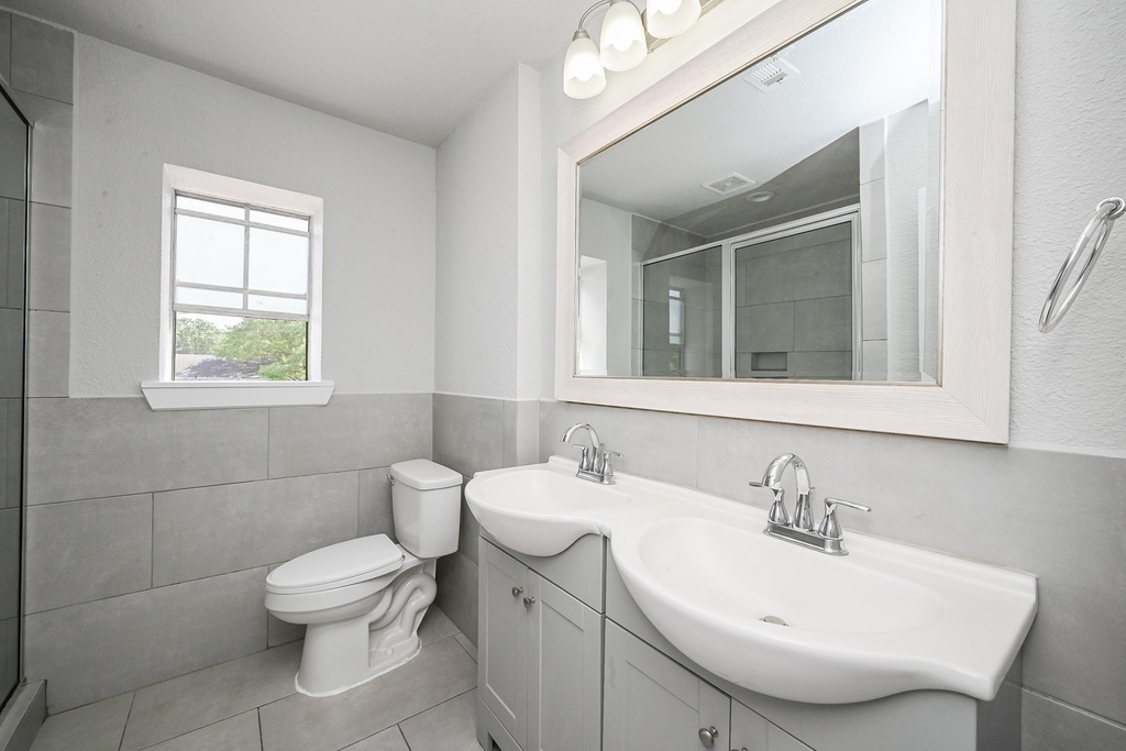 1518 East Avenue - Photo 11