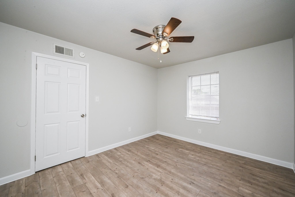 1518 East Avenue - Photo 7
