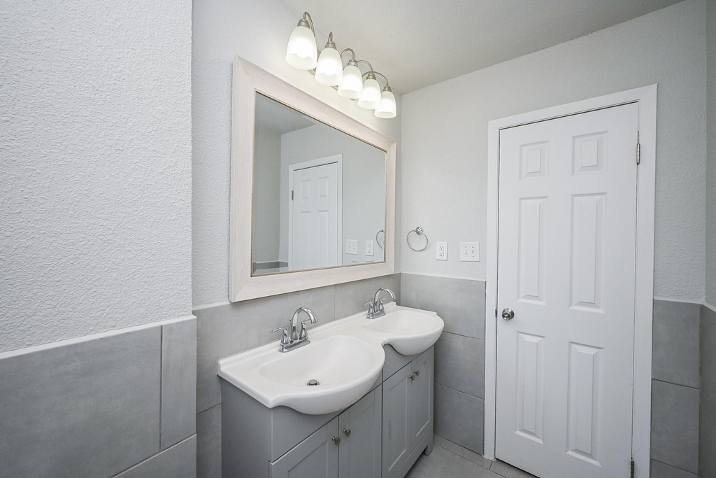 1518 East Avenue - Photo 10