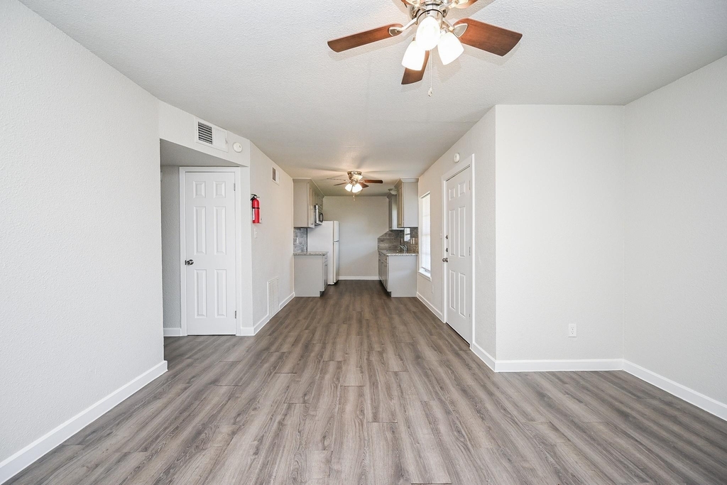 1518 East Avenue - Photo 19