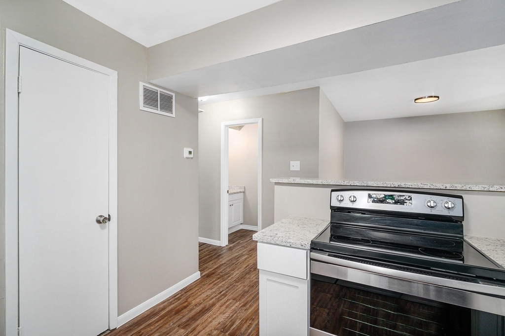 1303 S 2nd Street - Photo 5