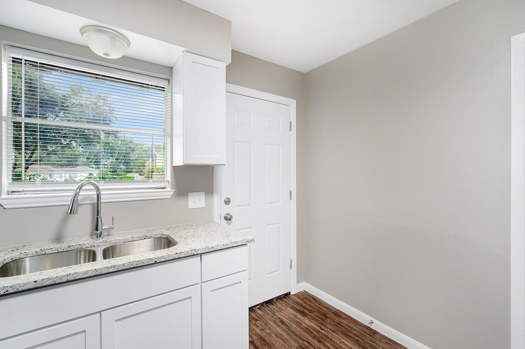 1303 S 2nd Street - Photo 6