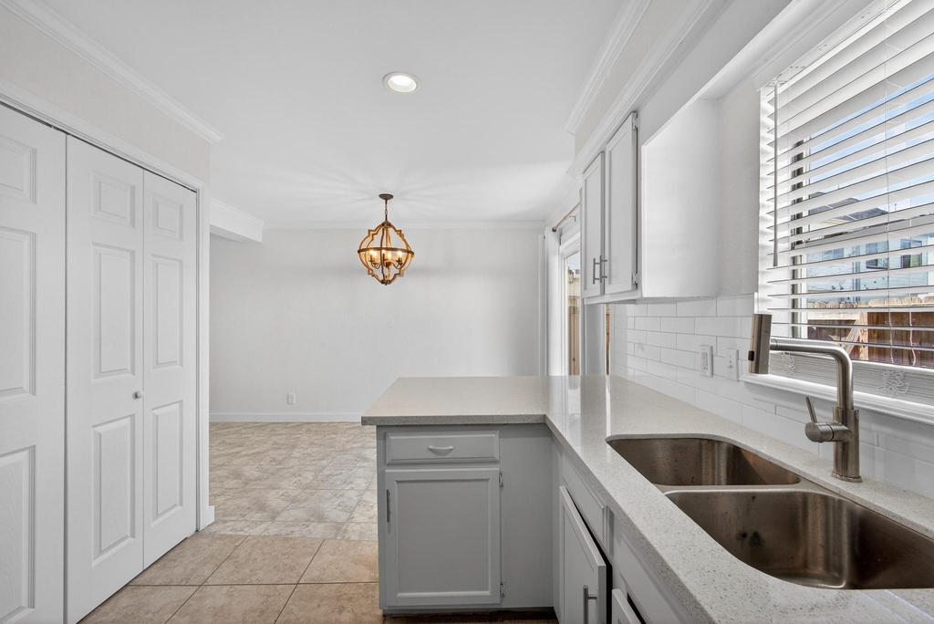 1221 Cedar Post Lane - Photo 10