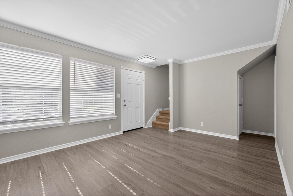 1221 Cedar Post Lane - Photo 2