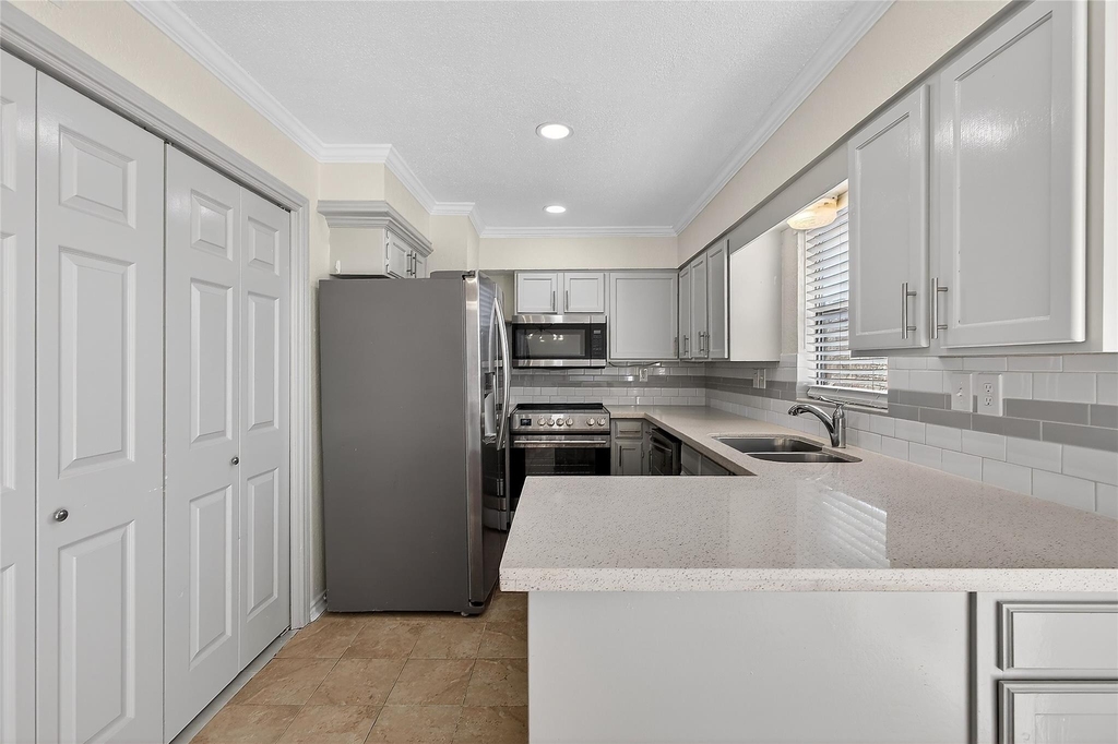 1221 Cedar Post Lane - Photo 5