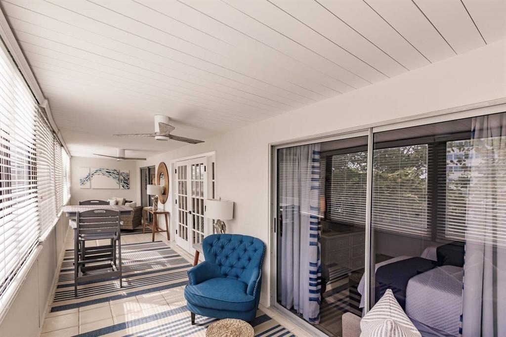 1055 W Peppertree Drive - Photo 27