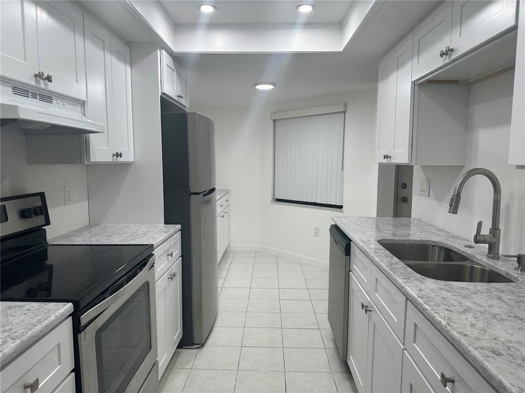 2971 Estancia Boulevard - Photo 6