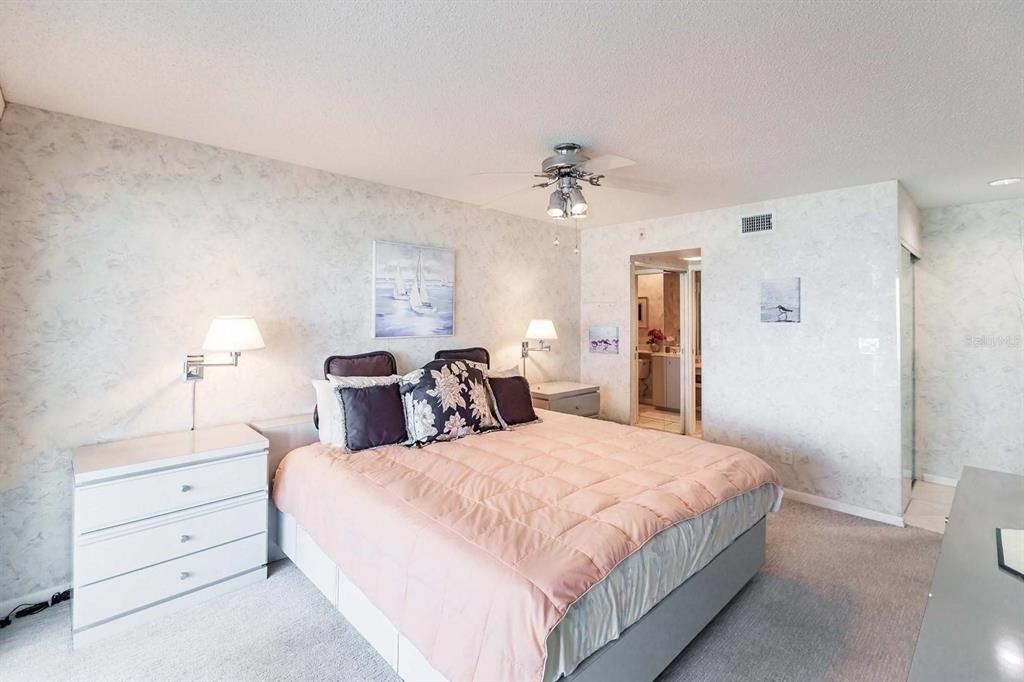 1055 W Peppertree Drive - Photo 11