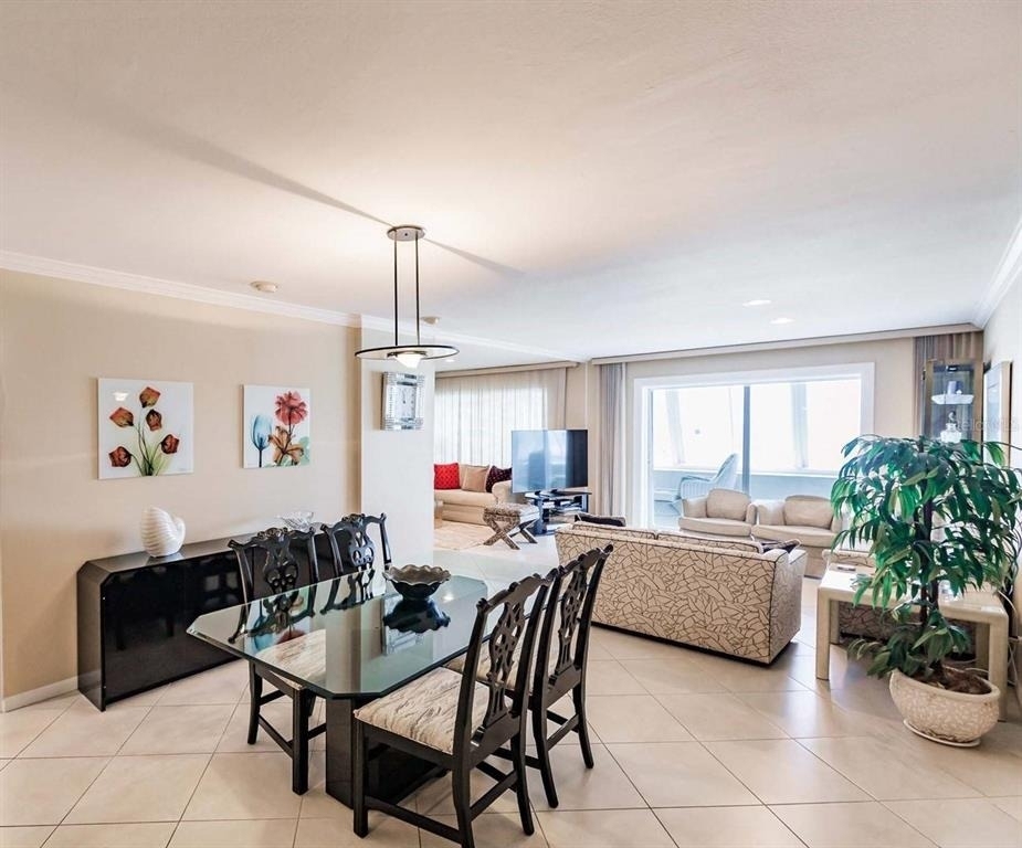 1055 W Peppertree Drive - Photo 4