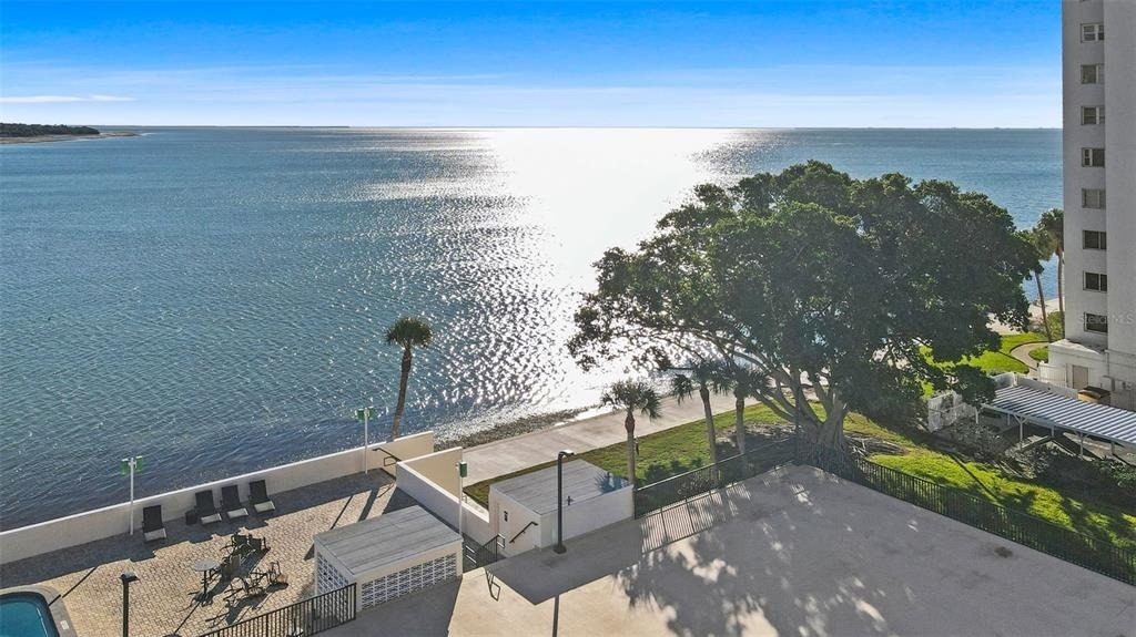 7100 Sunshine Skyway Lane S - Photo 33