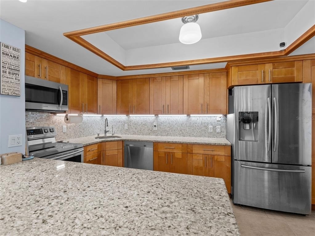 7100 Sunshine Skyway Lane S - Photo 7