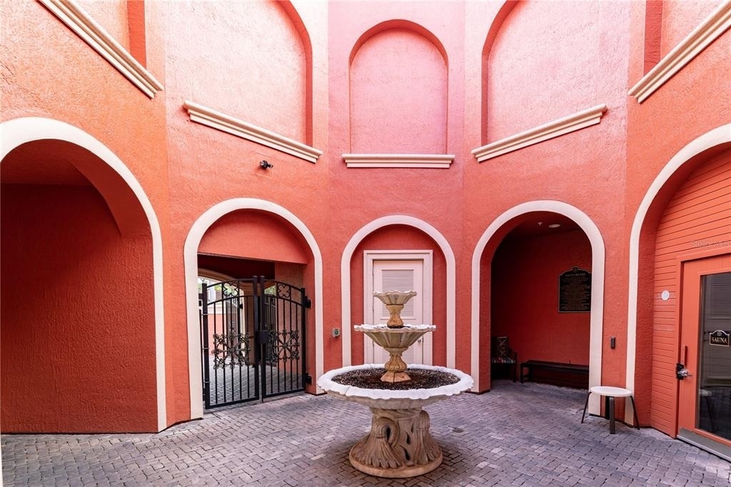2724 Via Murano - Photo 8