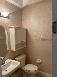 1033 Hampstead - Photo 15