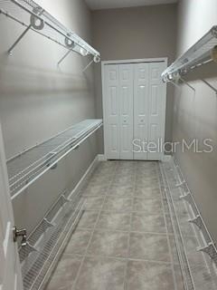 1033 Hampstead - Photo 8
