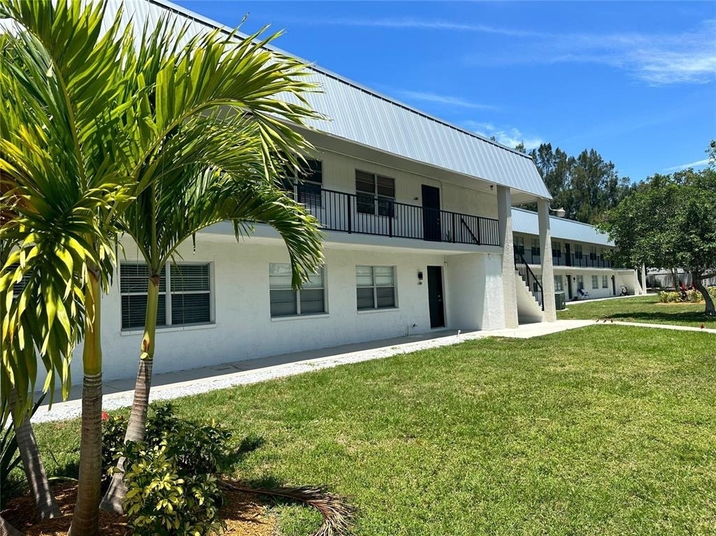3232 Fruitville Road - Photo 10