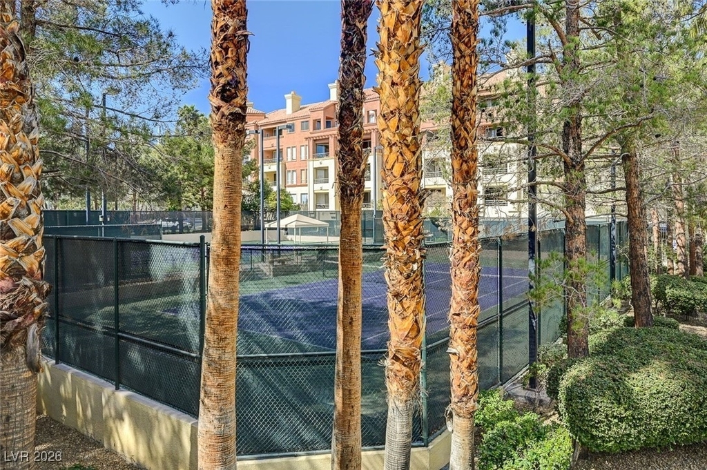 260 E Flamingo Road - Photo 3