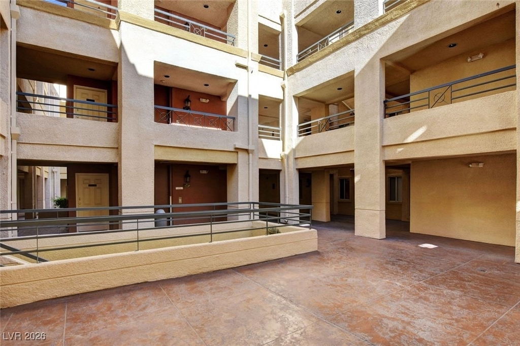 260 E Flamingo Road - Photo 8