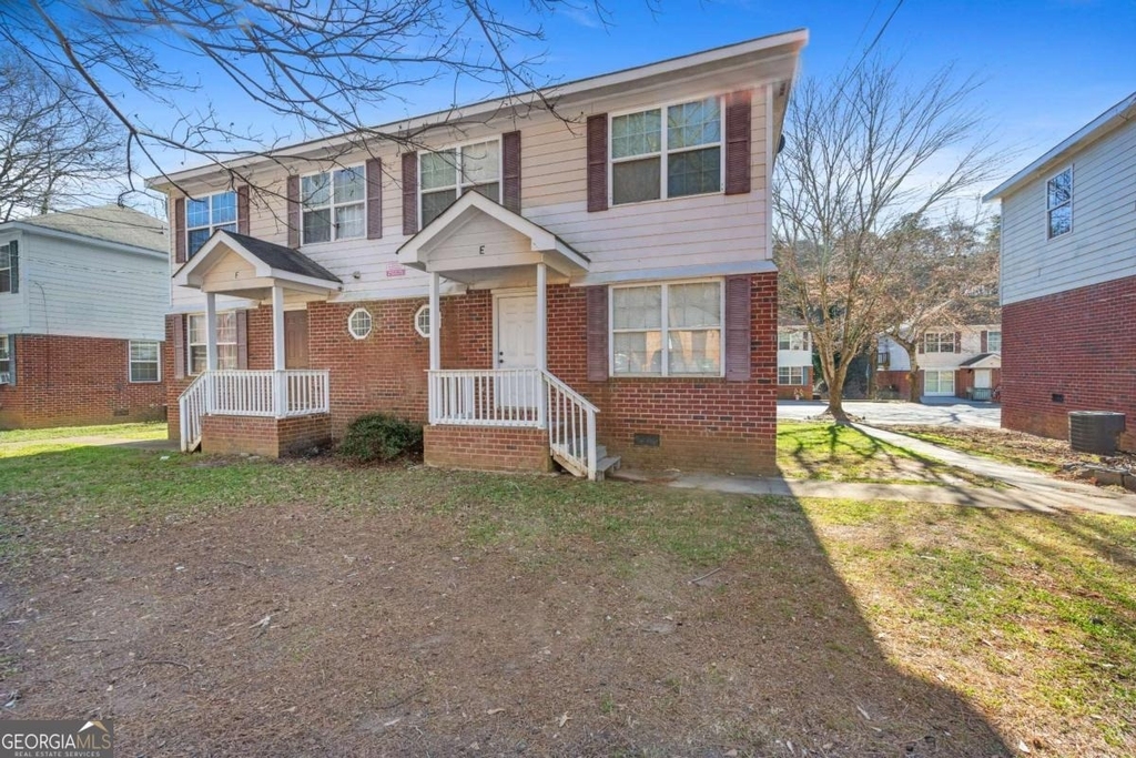 501 Pine Park Street - Photo 0