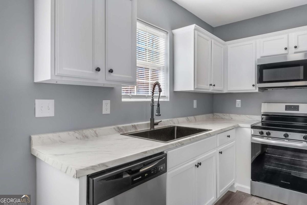 501 Pine Park Street - Photo 9