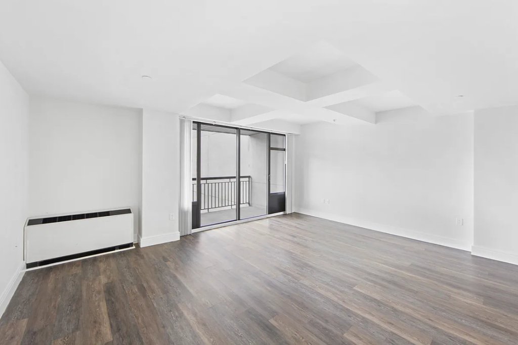 354 East 91st Street - Photo 4