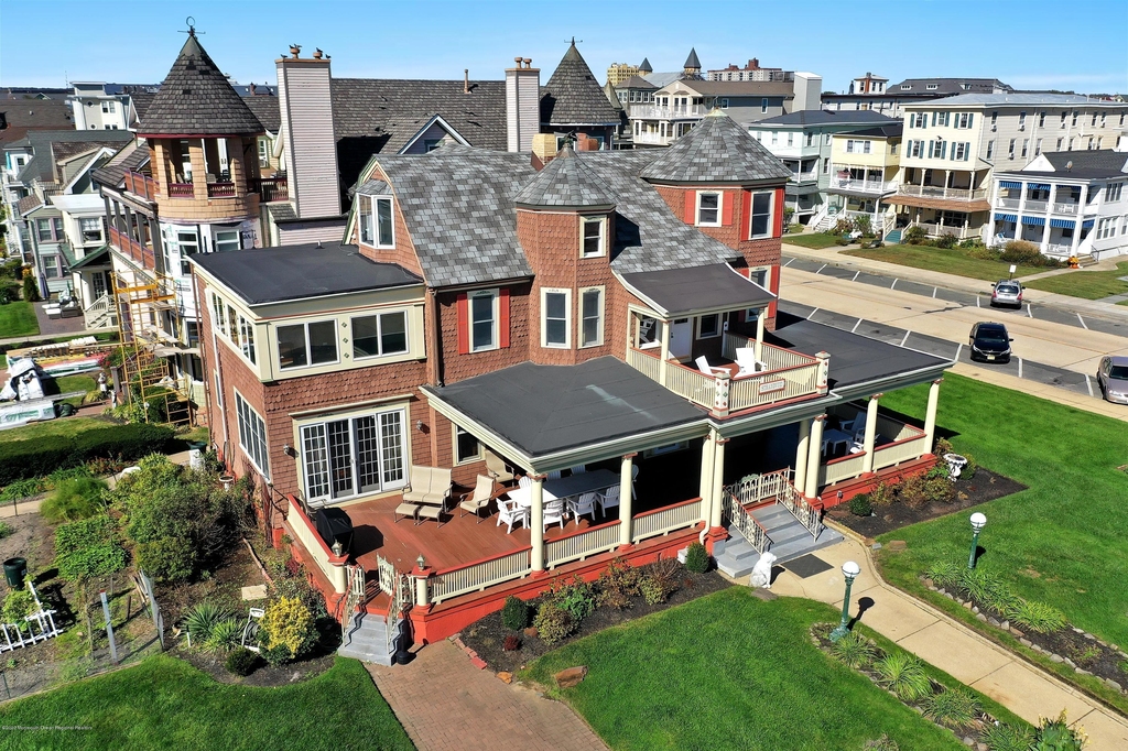 19 Ocean Avenue - Photo 70
